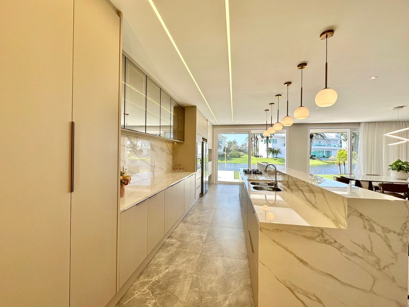 Casa de Condomínio à venda com 5 quartos, 443m² - Foto 19