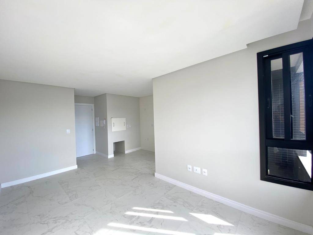 Apartamento à venda com 1 quarto, 62m² - Foto 2