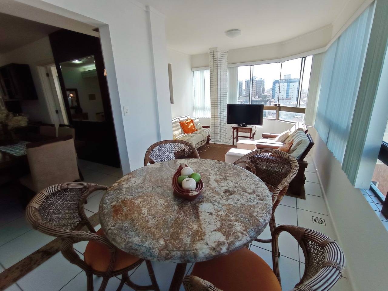 Apartamento à venda com 3 quartos, 165m² - Foto 11
