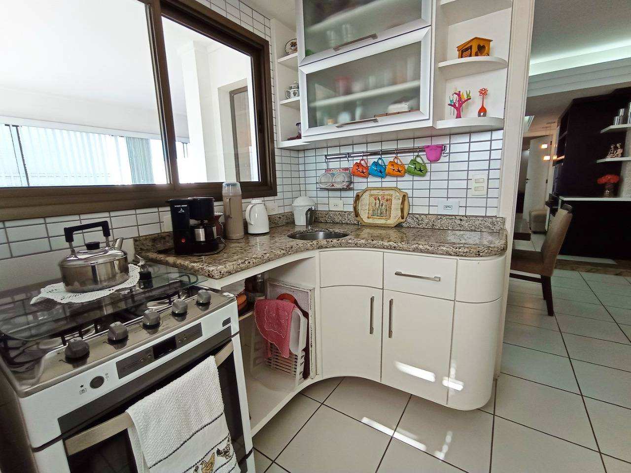 Apartamento à venda com 3 quartos, 165m² - Foto 19