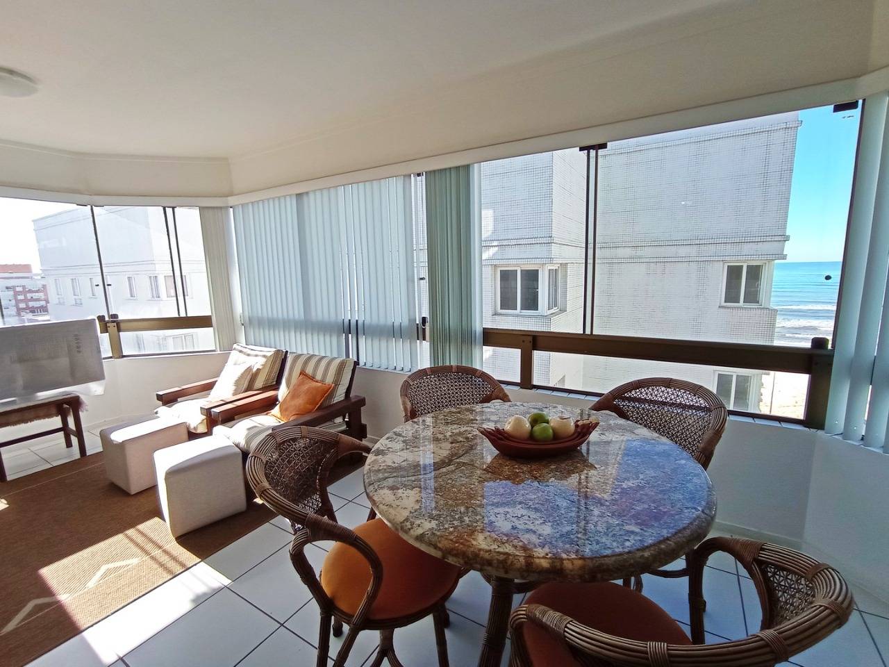 Apartamento à venda com 3 quartos, 165m² - Foto 7