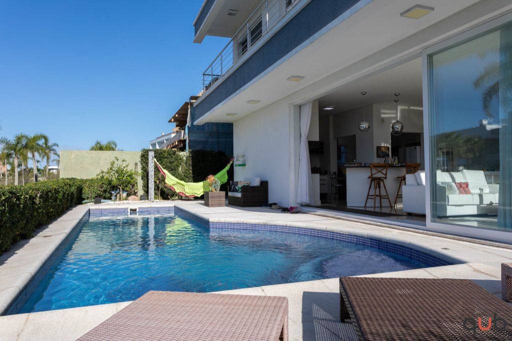 Casa de Condomínio à venda com 5 quartos, 300m² - Foto 13