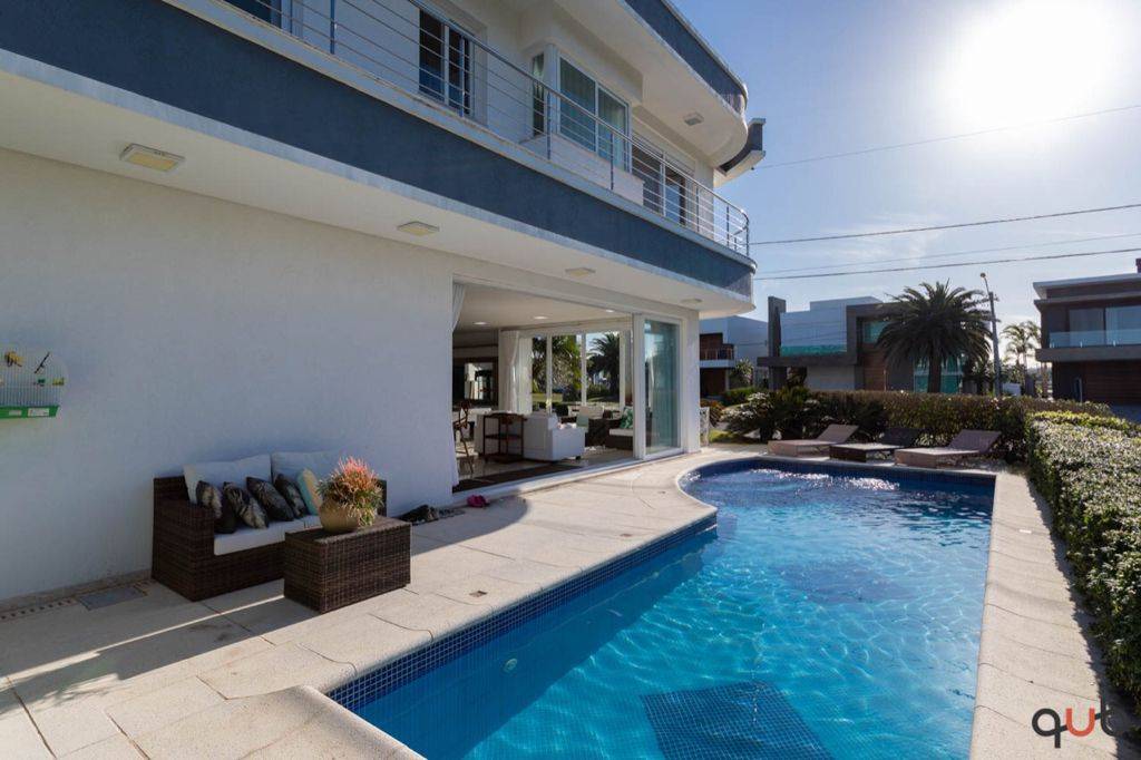 Casa de Condomínio à venda com 5 quartos, 300m² - Foto 6