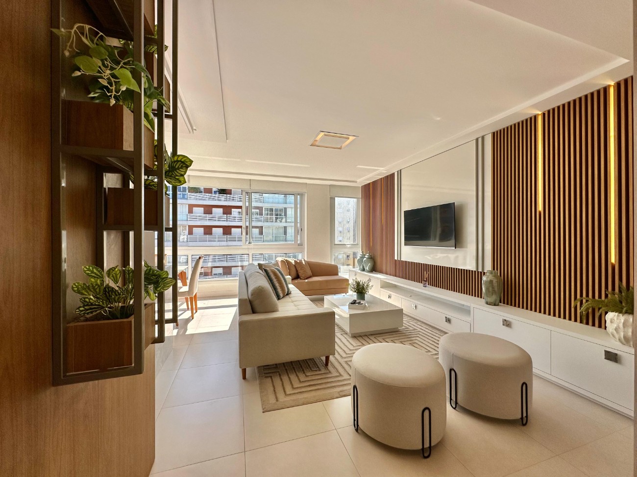 Apartamento, 3 quartos, 169 m² - Foto 2