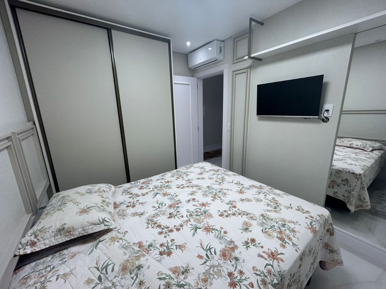 Apartamento à venda com 3 quartos, 127m² - Foto 12