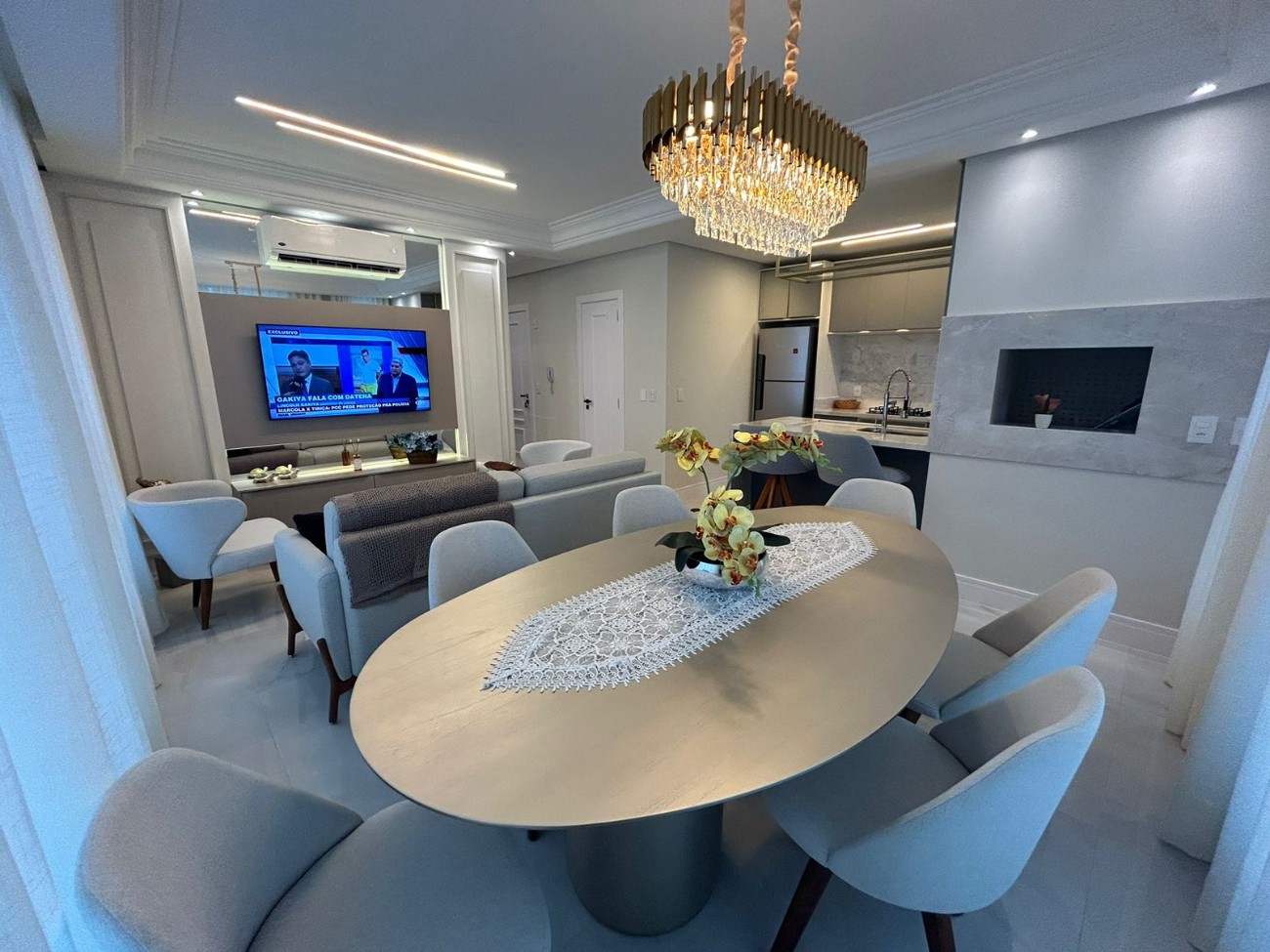 Apartamento à venda com 3 quartos, 127m² - Foto 3