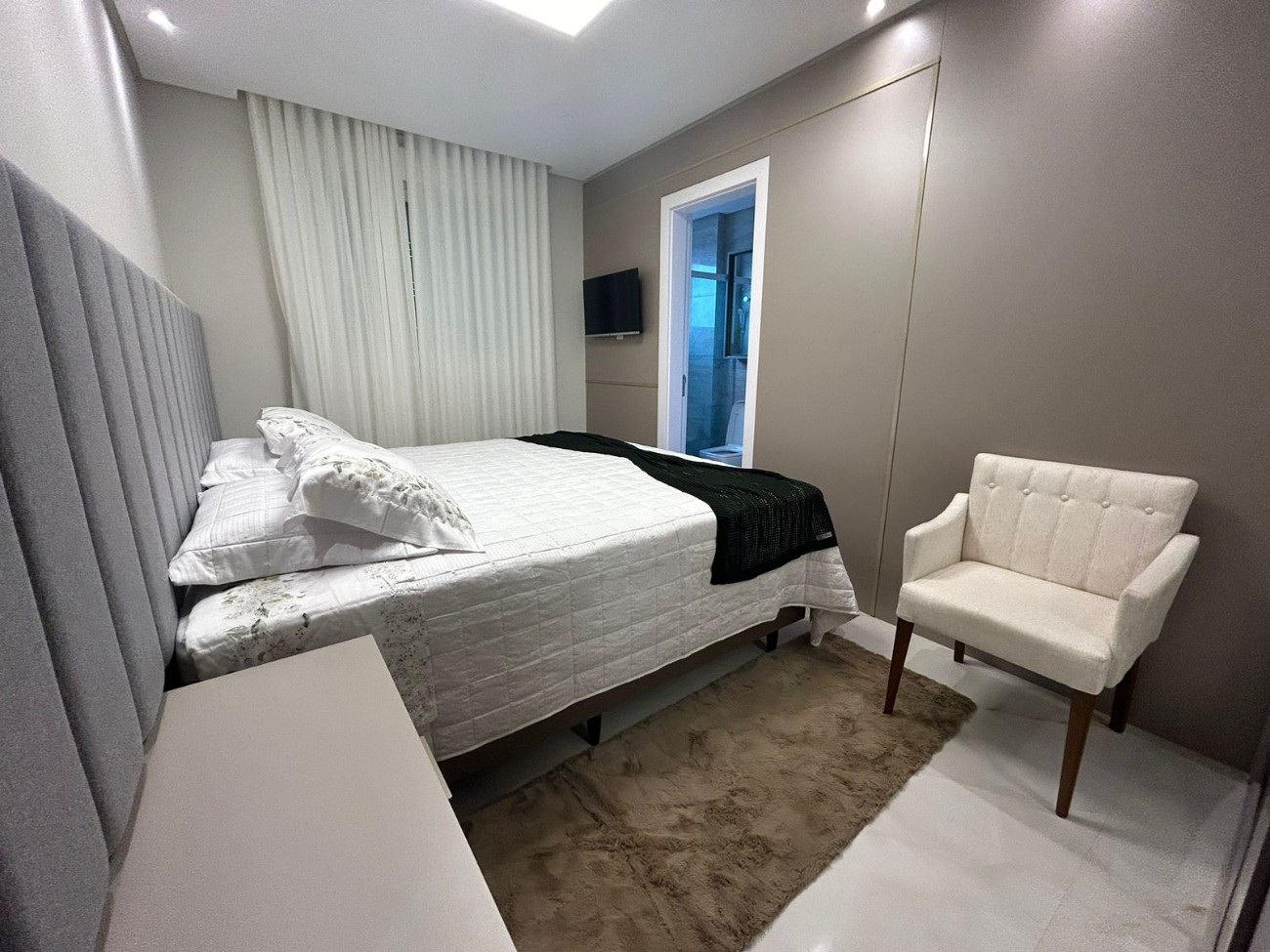 Apartamento à venda com 3 quartos, 127m² - Foto 9
