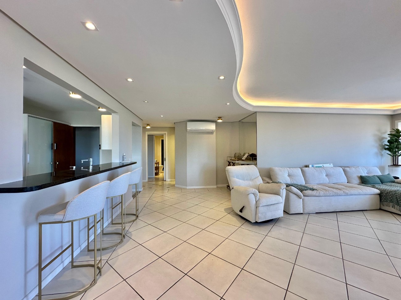 Apartamento, 3 quartos, 196 m² - Foto 13