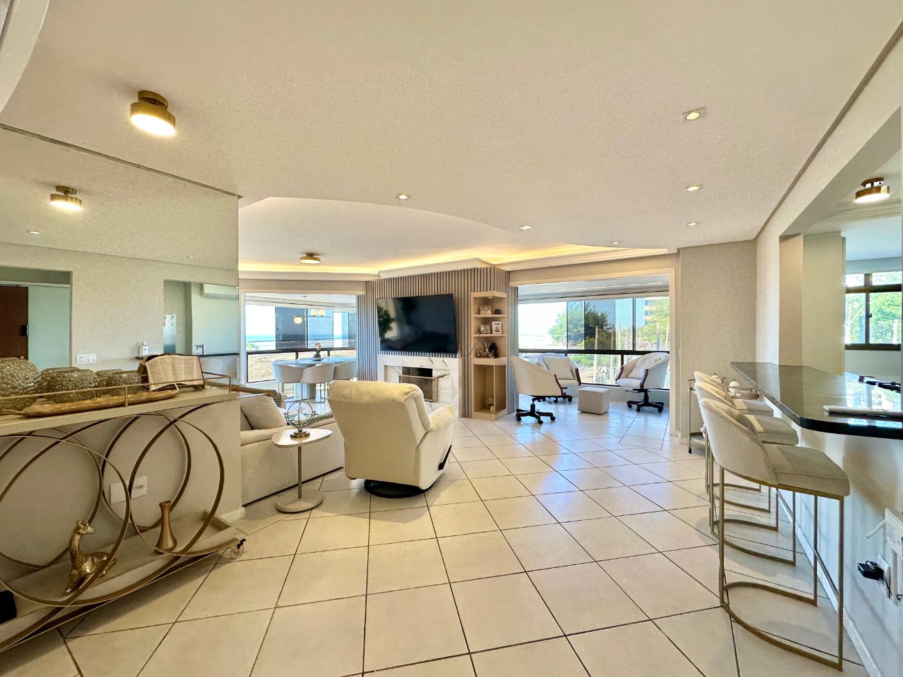 Apartamento, 3 quartos, 196 m² - Foto 10