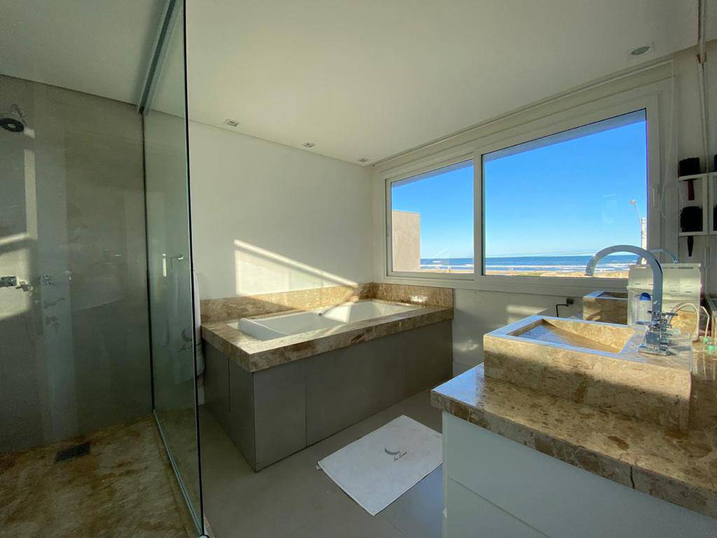 Casa, 6 quartos, 300 m² - Foto 17