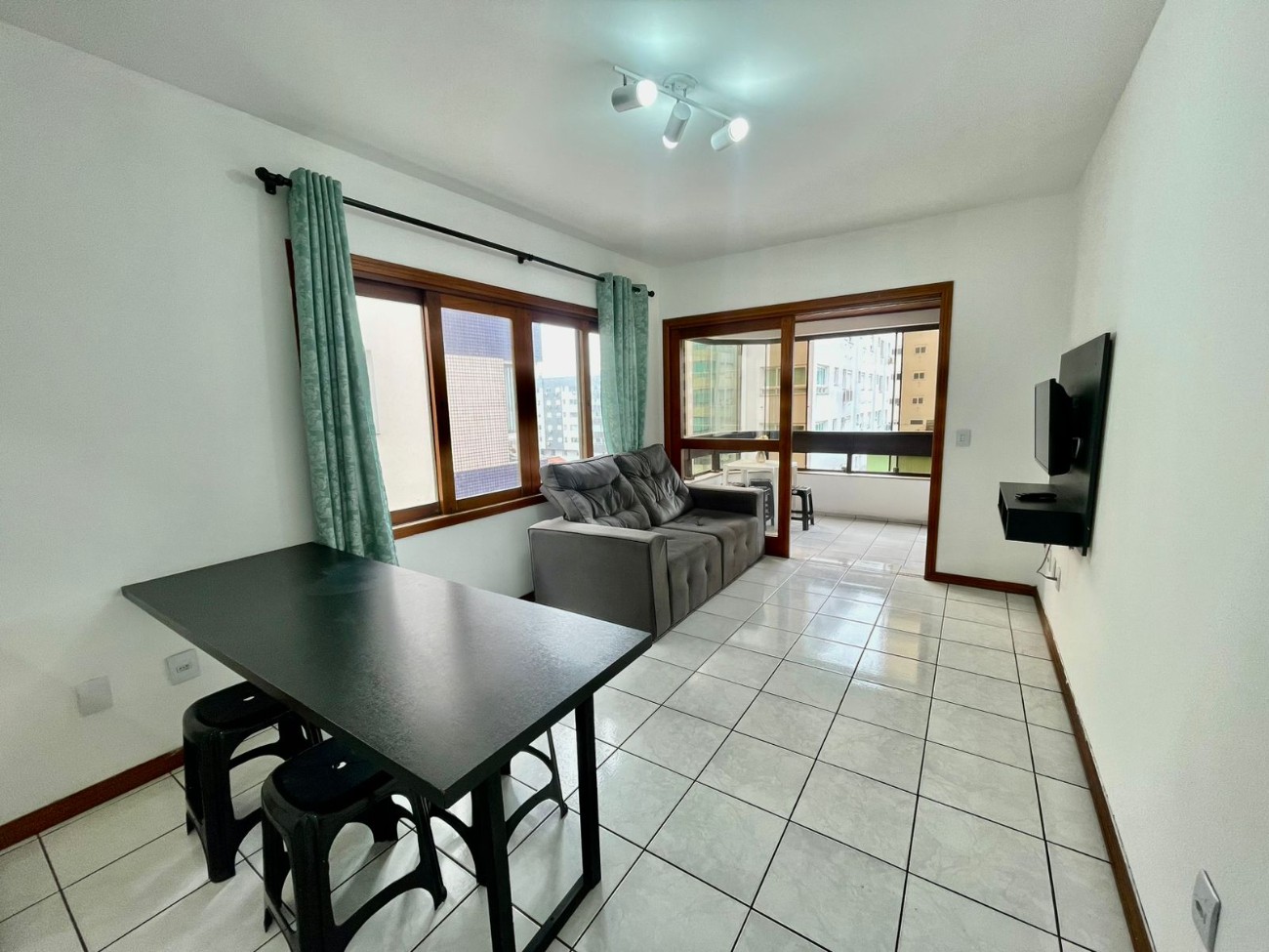 Apartamento 2 dormitórios à venda em Zona Nova Capão da Canoa | Ref.: 2556