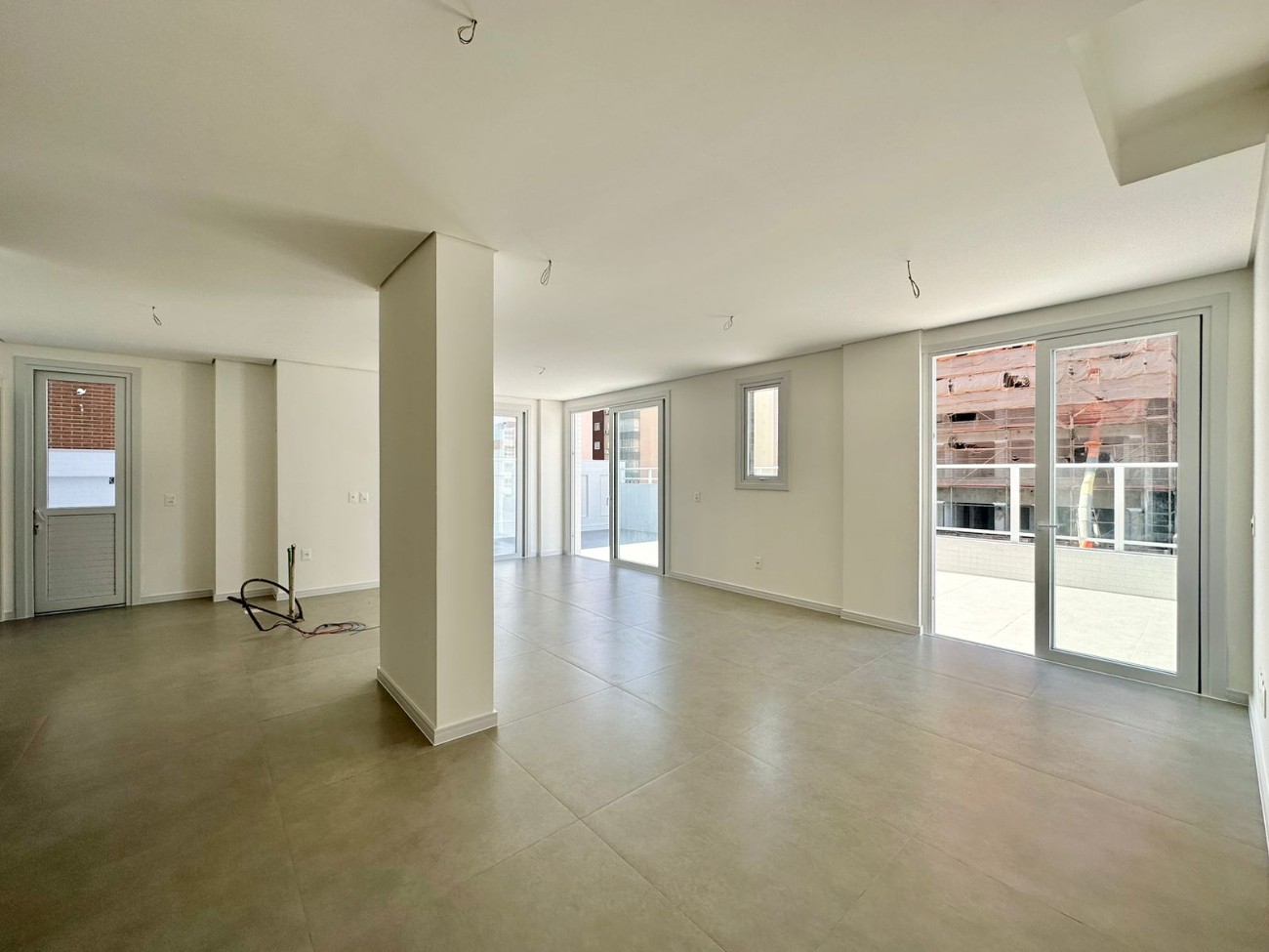Apartamento, 4 quartos, 427 m² - Foto 2