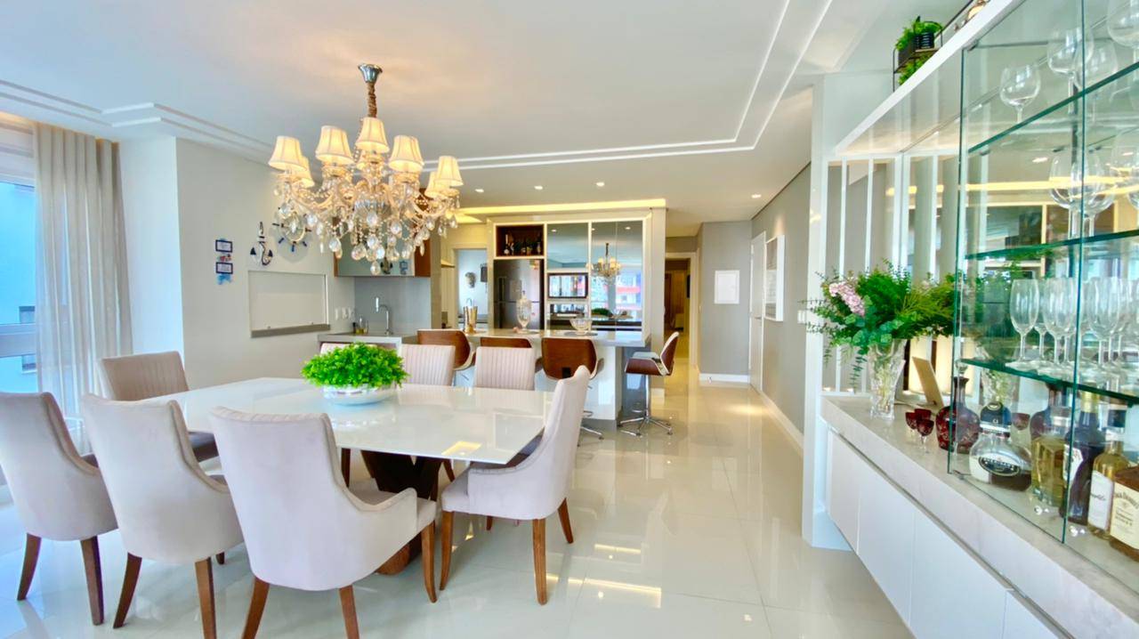 Apartamento, 4 quartos, 193 m² - Foto 2