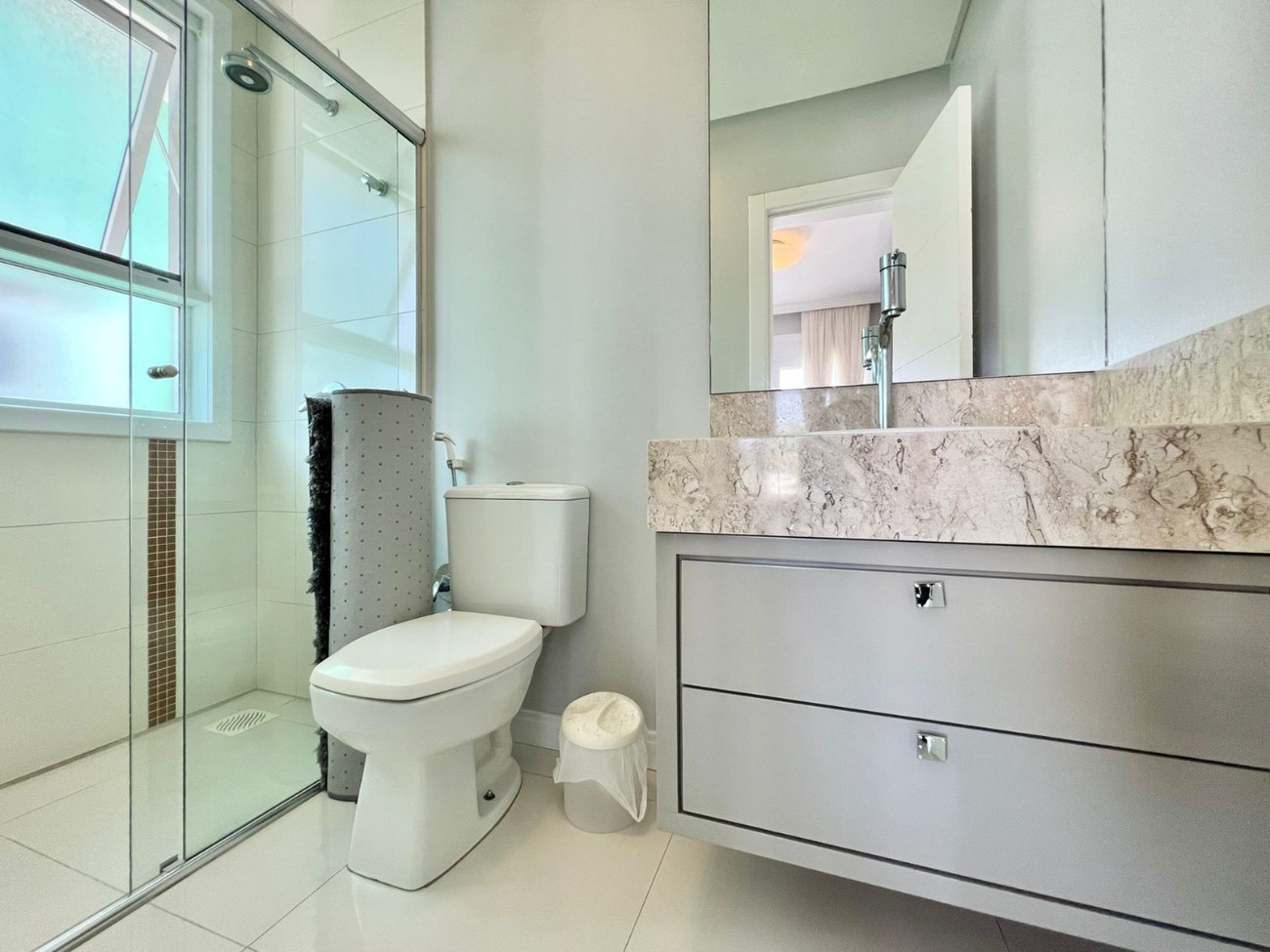 Casa de Condomínio à venda com 6 quartos, 380m² - Foto 16