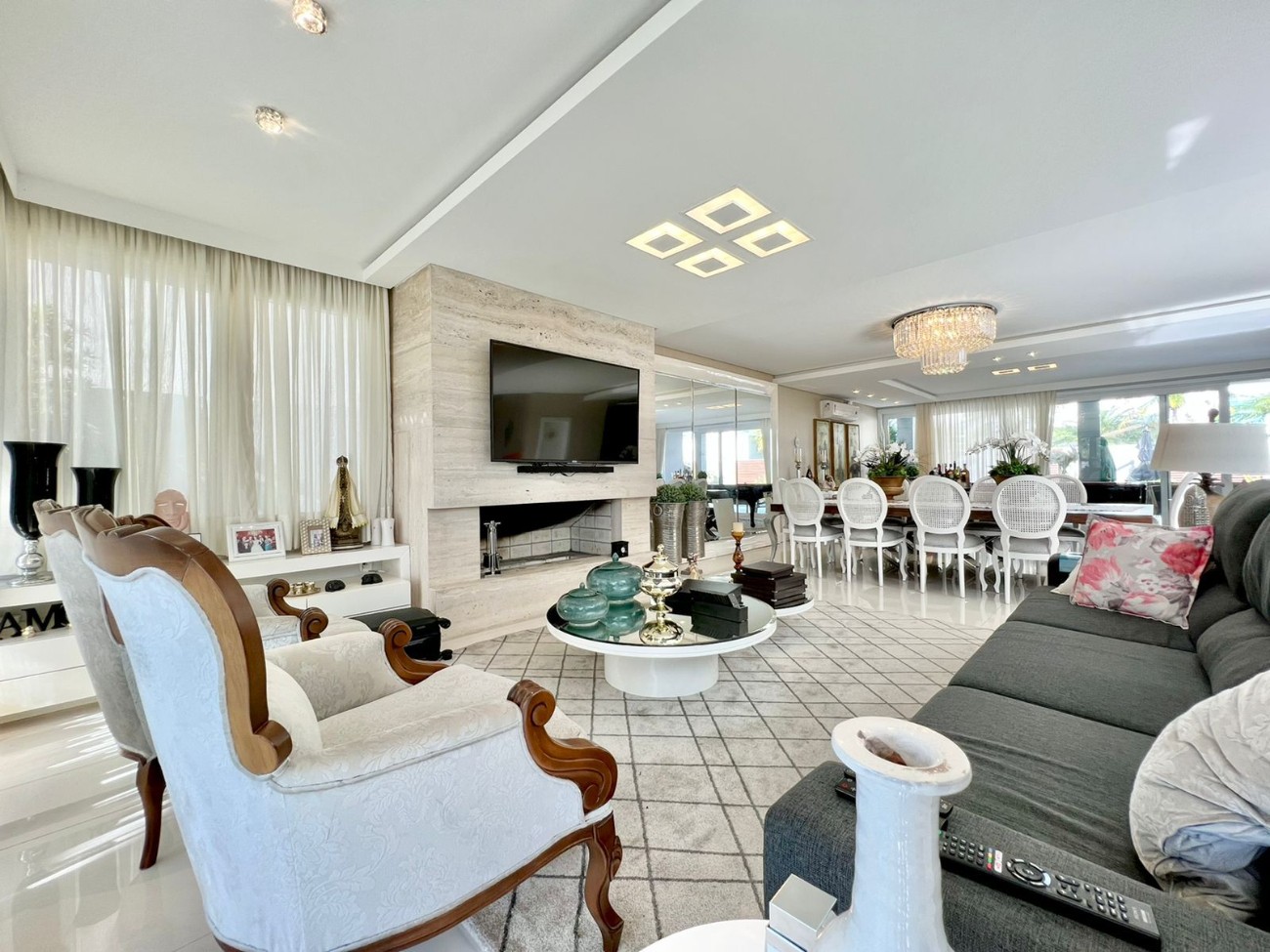 Casa de Condomínio à venda com 6 quartos, 380m² - Foto 4