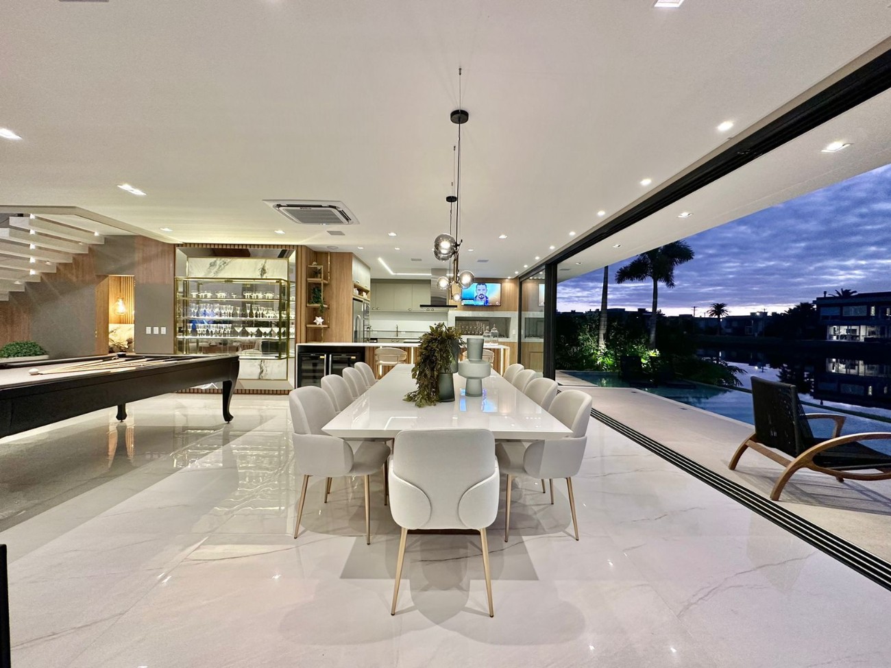 Casa de Condomínio à venda com 5 quartos, 426m² - Foto 20