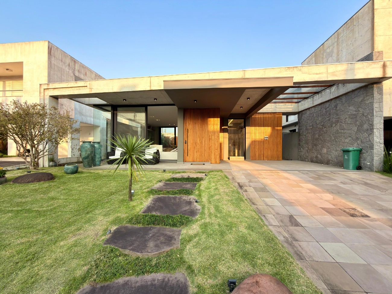 Casa em Condomínio 4 dormitórios à venda emZona Nova Capão da Canoa | Ref.: 3750