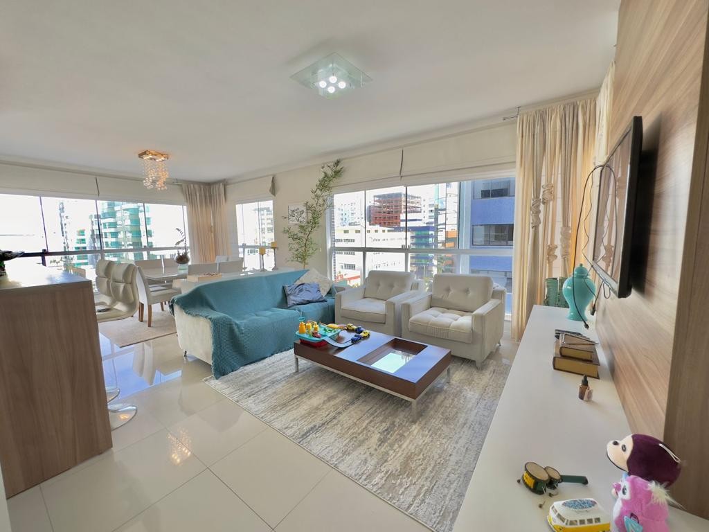 Apartamento, 3 quartos, 143 m² - Foto 2