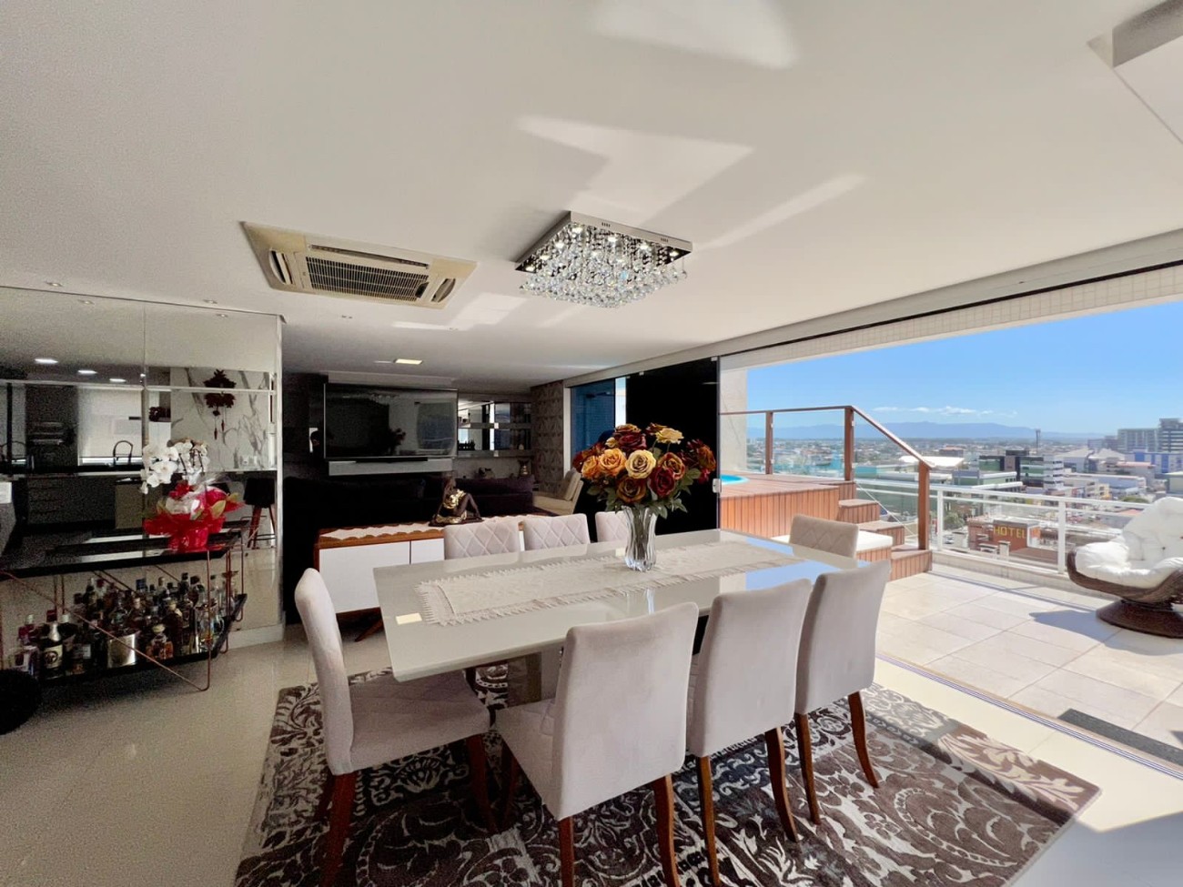 Apartamento à venda com 3 quartos, 388m² - Foto 2