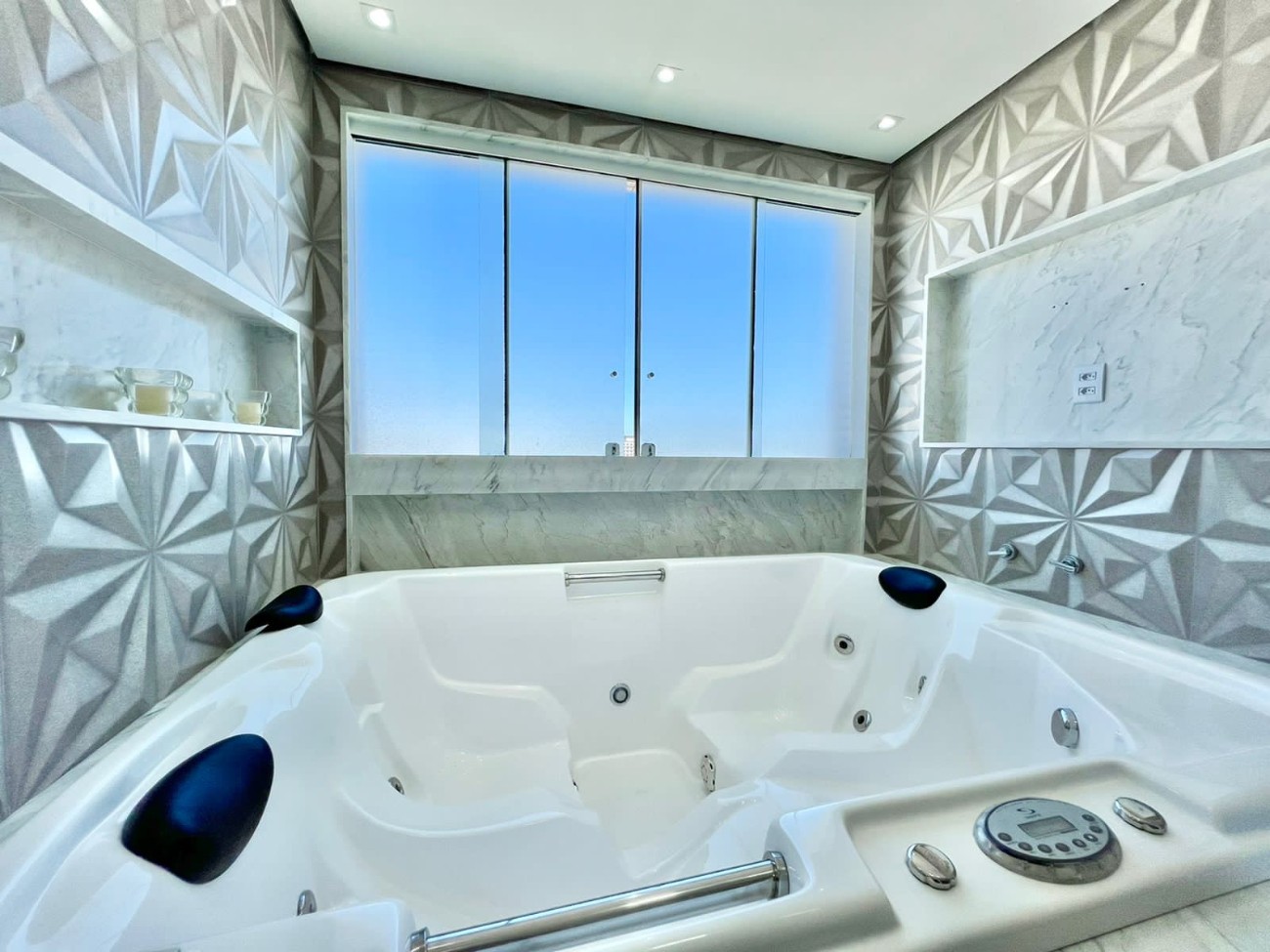 Apartamento à venda com 3 quartos, 388m² - Foto 3