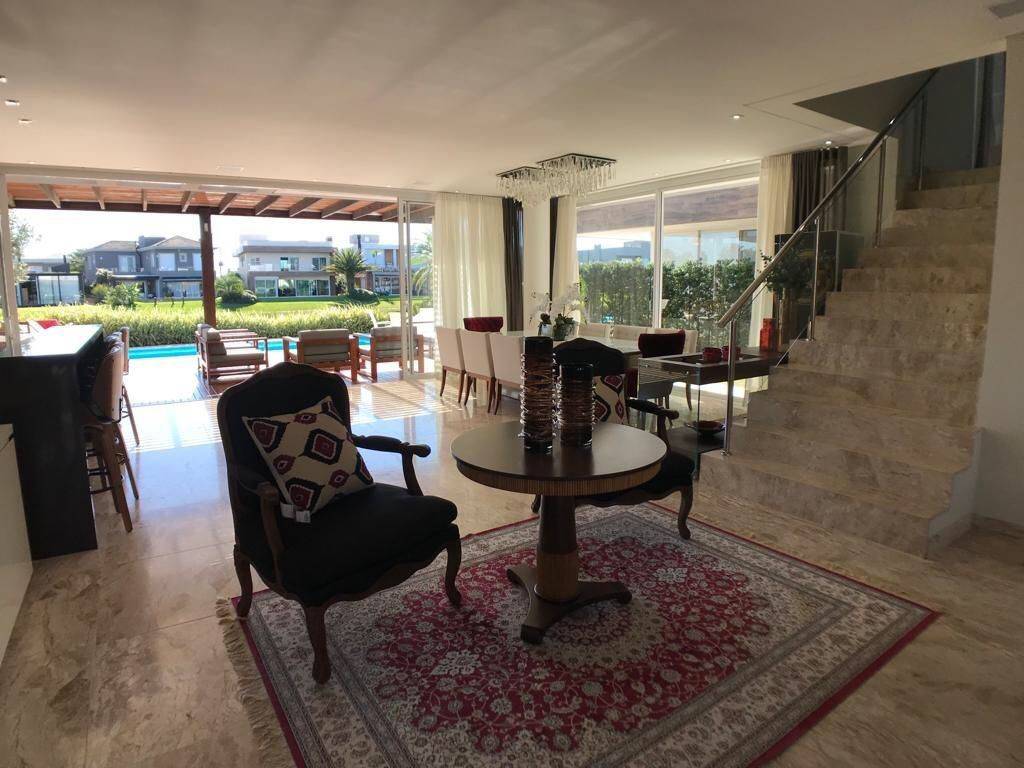 Casa de Condomínio à venda com 4 quartos, 450m² - Foto 19