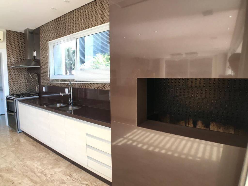 Casa de Condomínio à venda com 4 quartos, 450m² - Foto 15