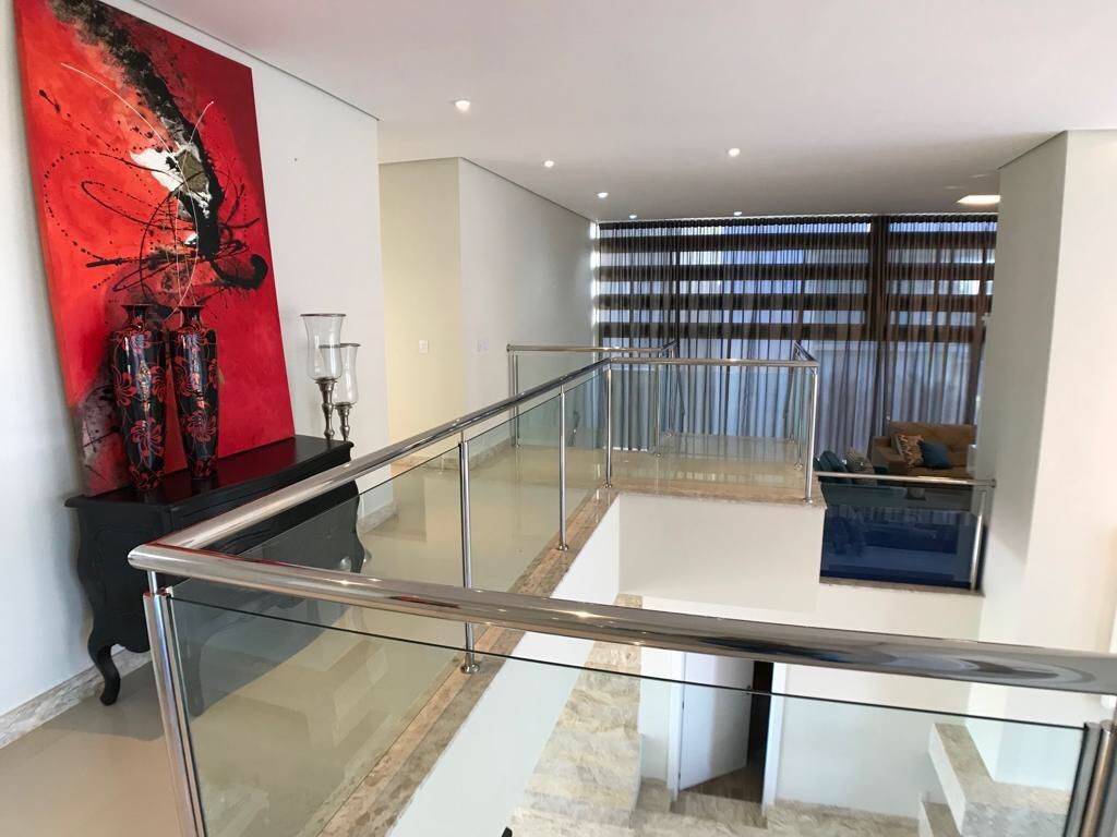 Casa de Condomínio à venda com 4 quartos, 450m² - Foto 9