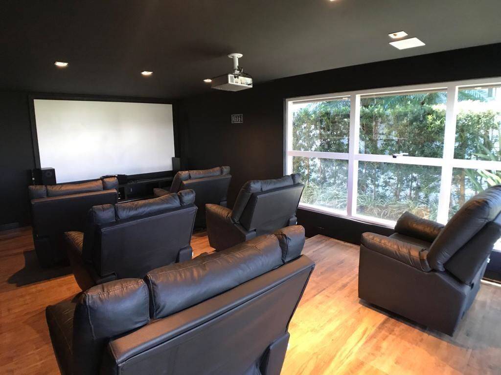 Casa de Condomínio à venda com 4 quartos, 450m² - Foto 10