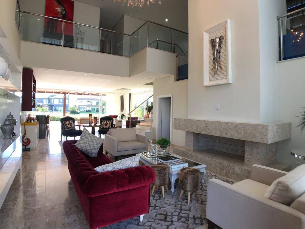 Casa de Condomínio à venda com 4 quartos, 450m² - Foto 20