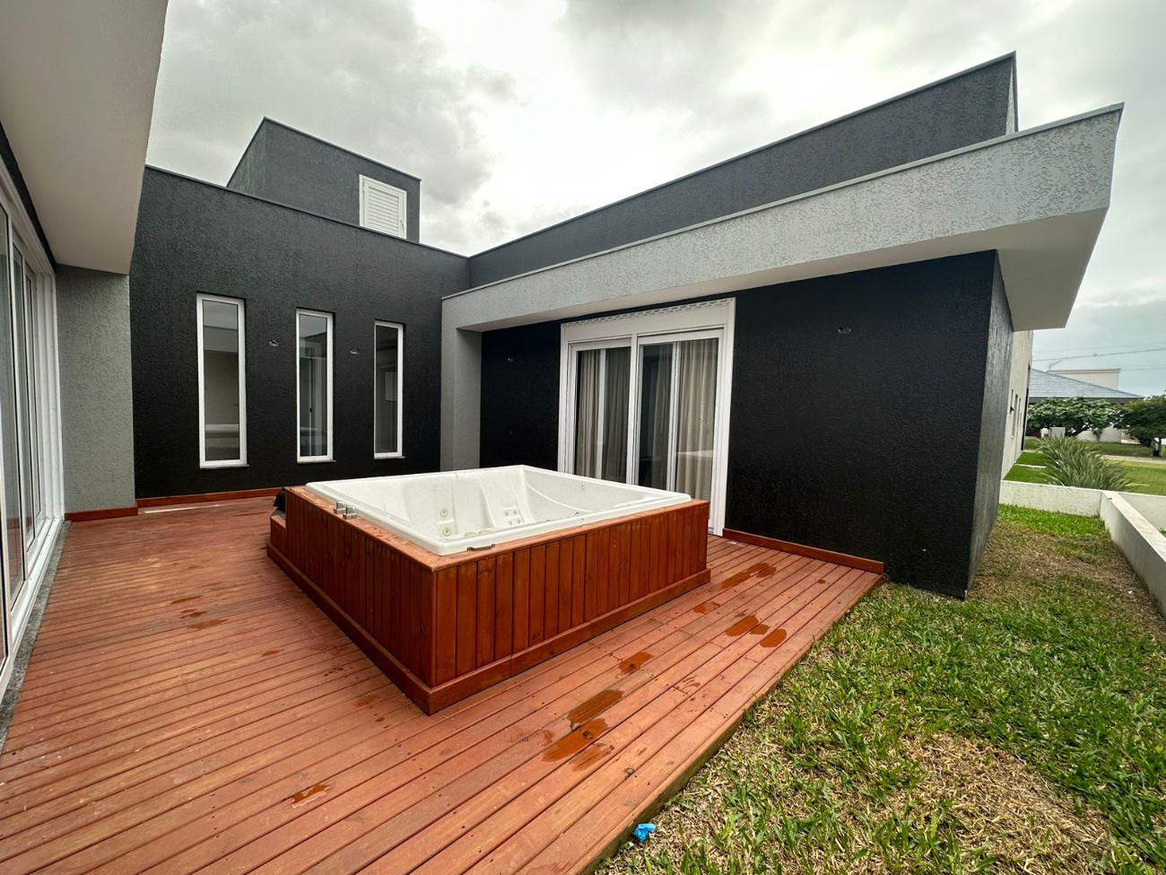 Casa de Condomínio à venda com 4 quartos, 169m² - Foto 4