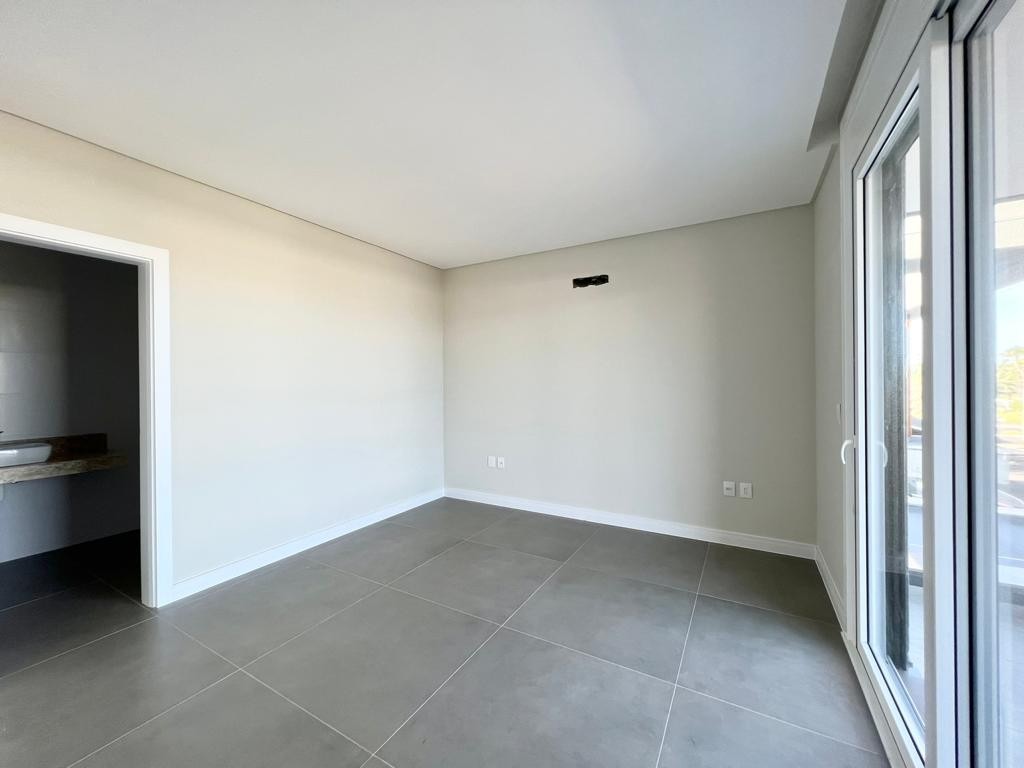 Casa de Condomínio à venda com 4 quartos, 284m² - Foto 11