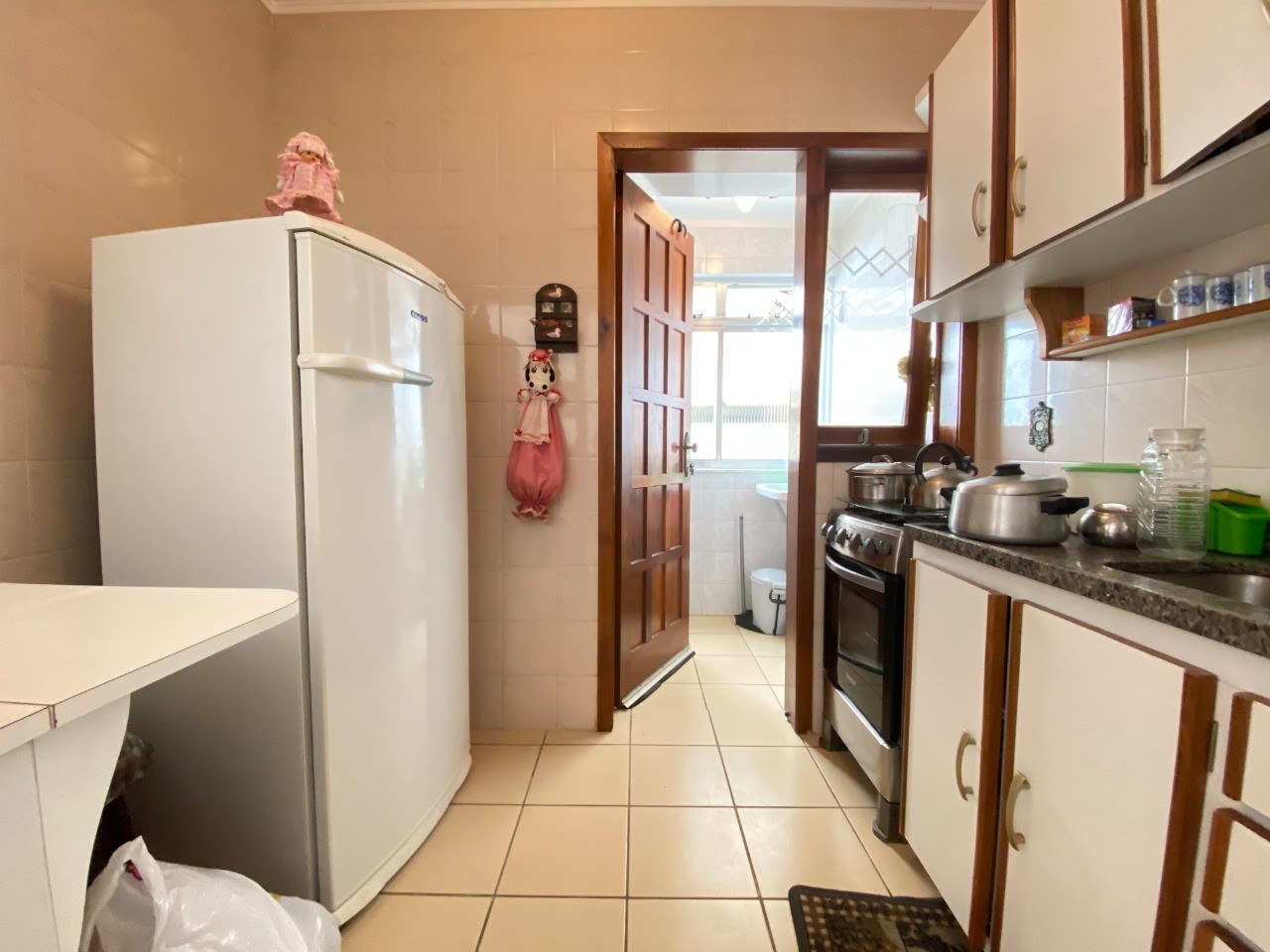Apartamento à venda com 1 quarto, 73m² - Foto 9