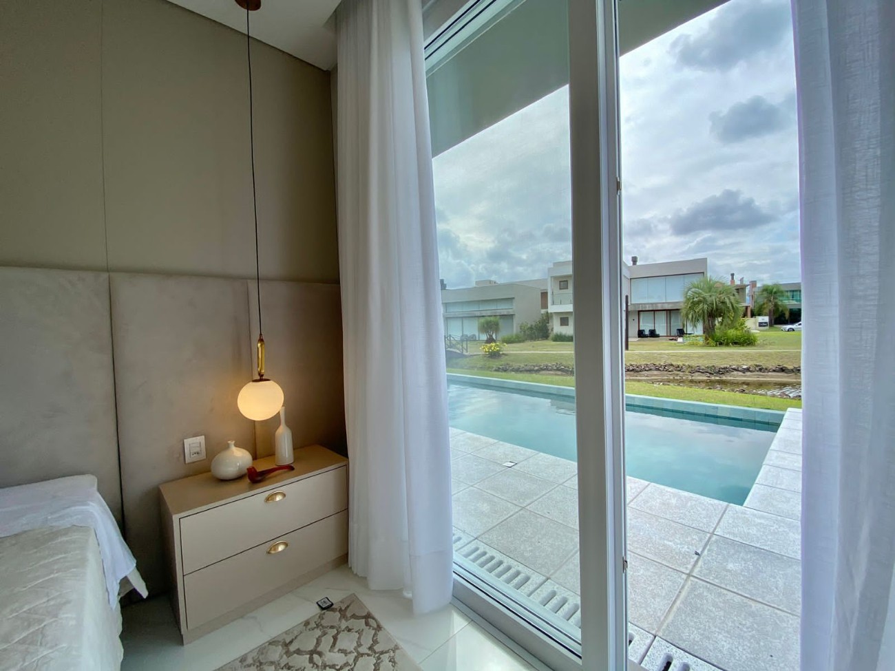 Casa de Condomínio à venda com 4 quartos, 310m² - Foto 16
