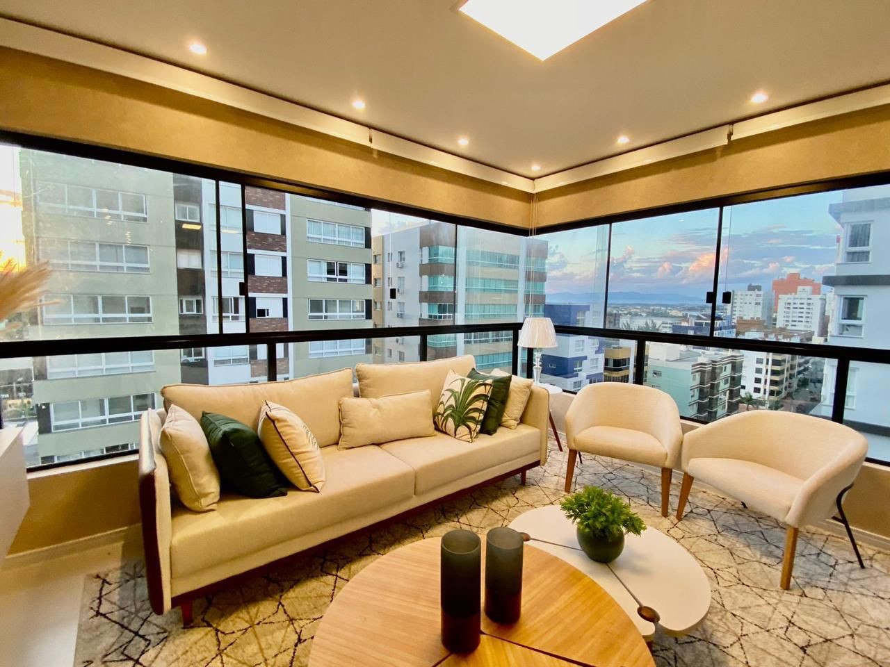 Apartamento à venda com 3 quartos, 117m² - Foto 4