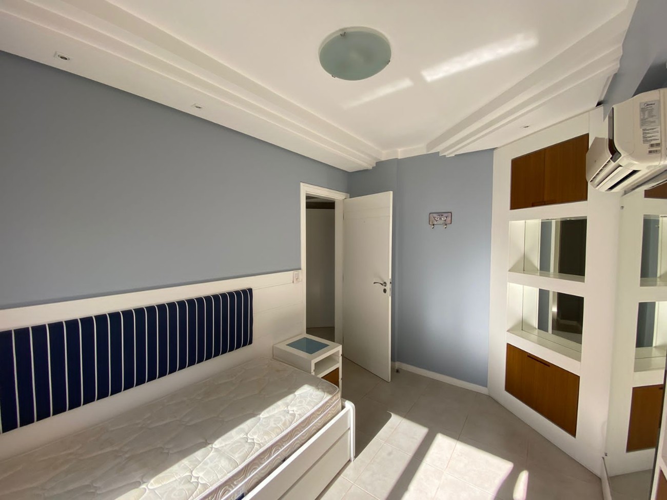 Apartamento à venda com 3 quartos, 156m² - Foto 17