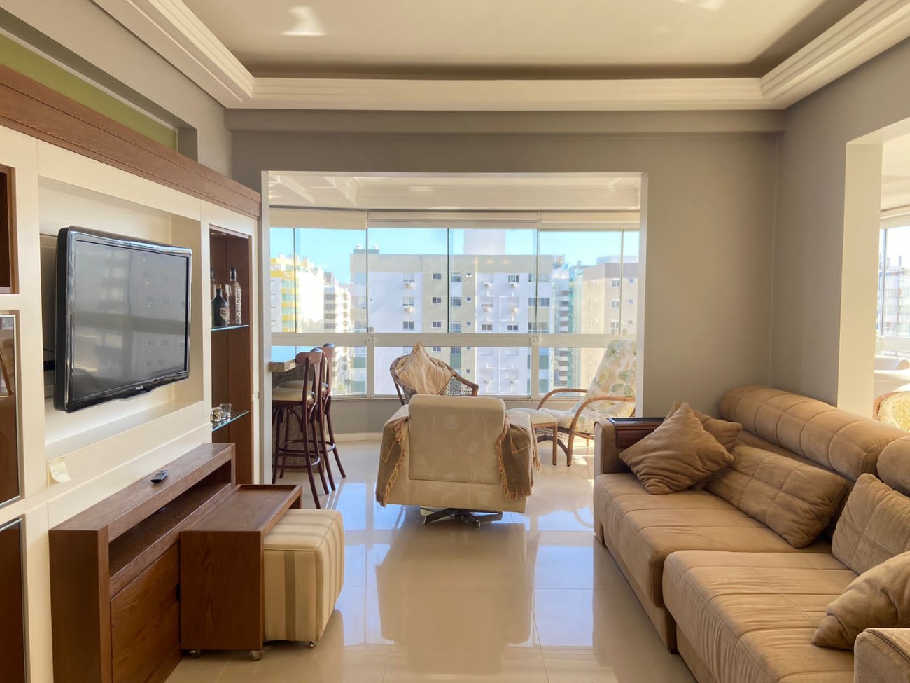 Apartamento à venda com 3 quartos, 156m² - Foto 8