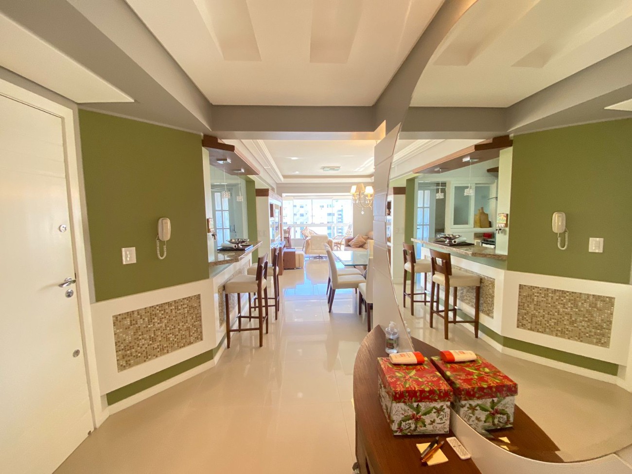 Apartamento à venda com 3 quartos, 156m² - Foto 4