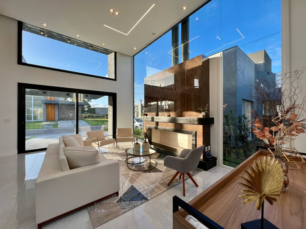 Casa de Condomínio à venda com 4 quartos, 180m² - Foto 4