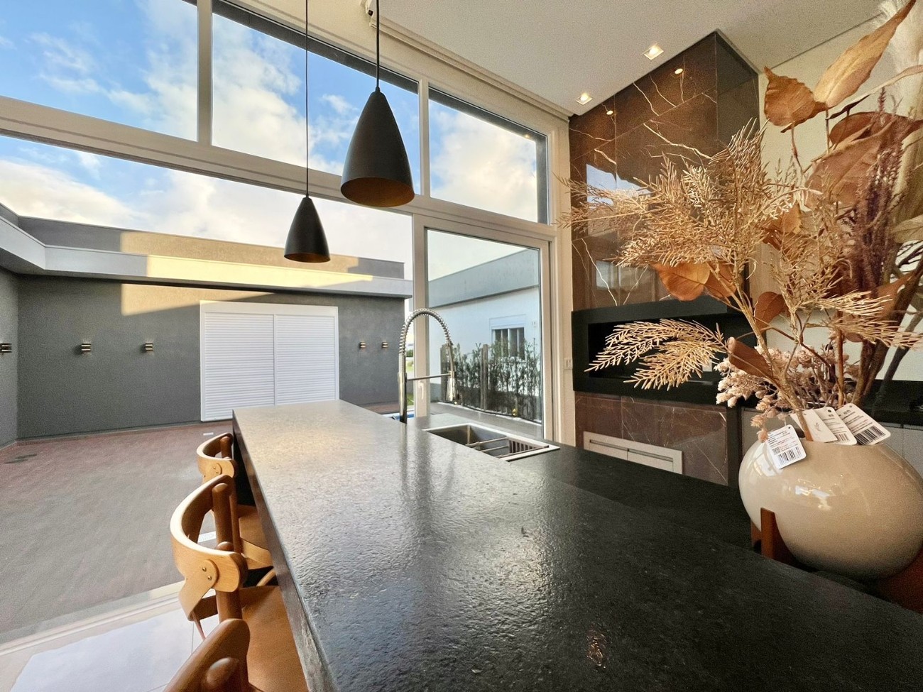 Casa de Condomínio à venda com 4 quartos, 180m² - Foto 11