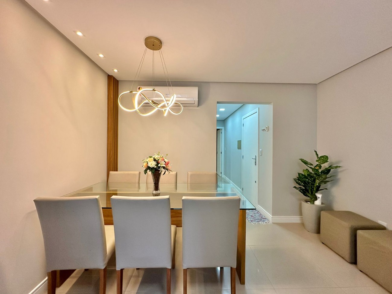 Apartamento à venda com 2 quartos, 104m² - Foto 5
