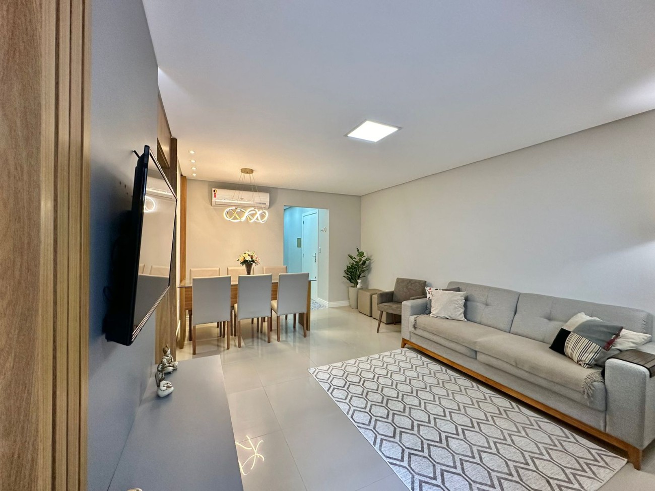 Apartamento à venda com 2 quartos, 104m² - Foto 7