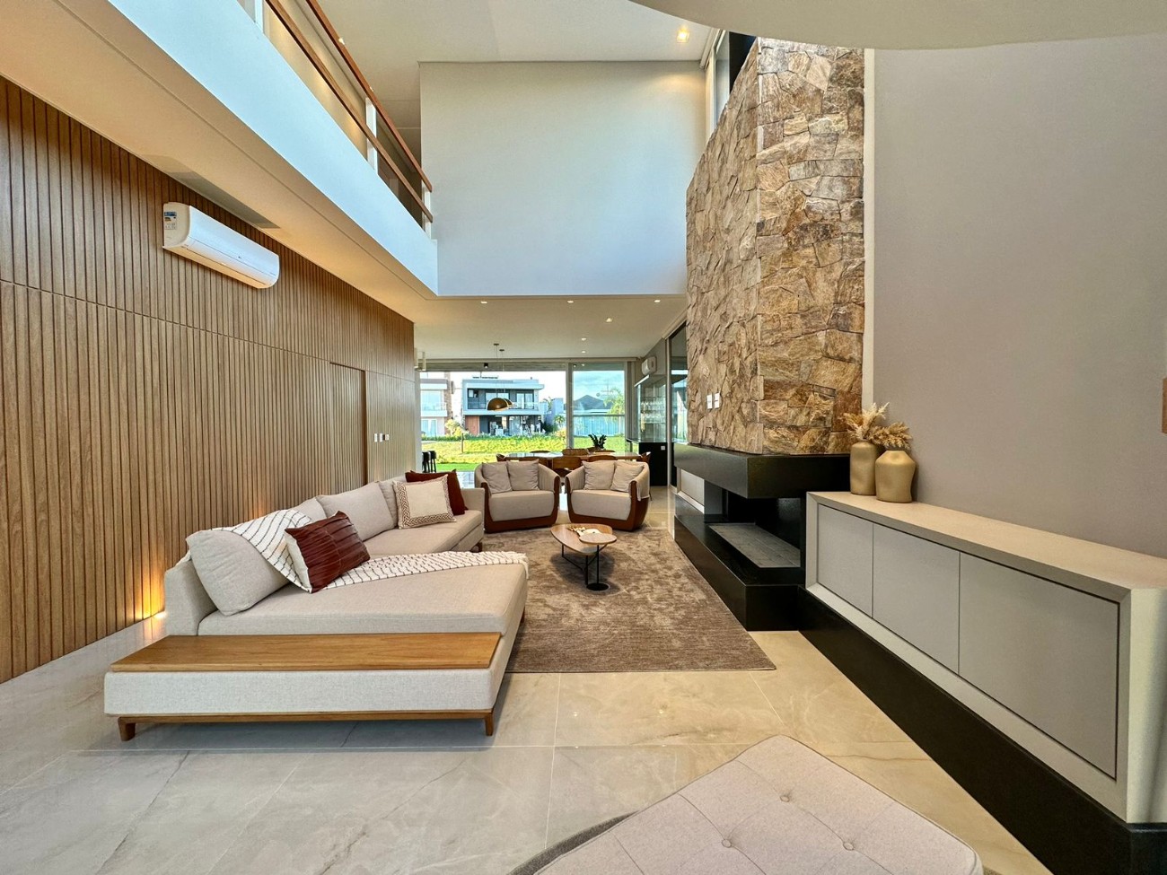 Casa de Condomínio à venda com 5 quartos, 320m² - Foto 18