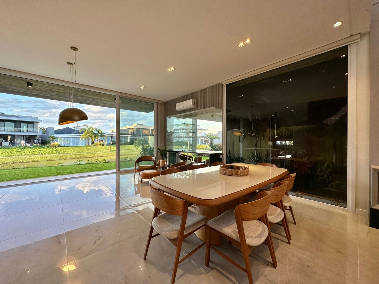 Casa de Condomínio à venda com 5 quartos, 320m² - Foto 20