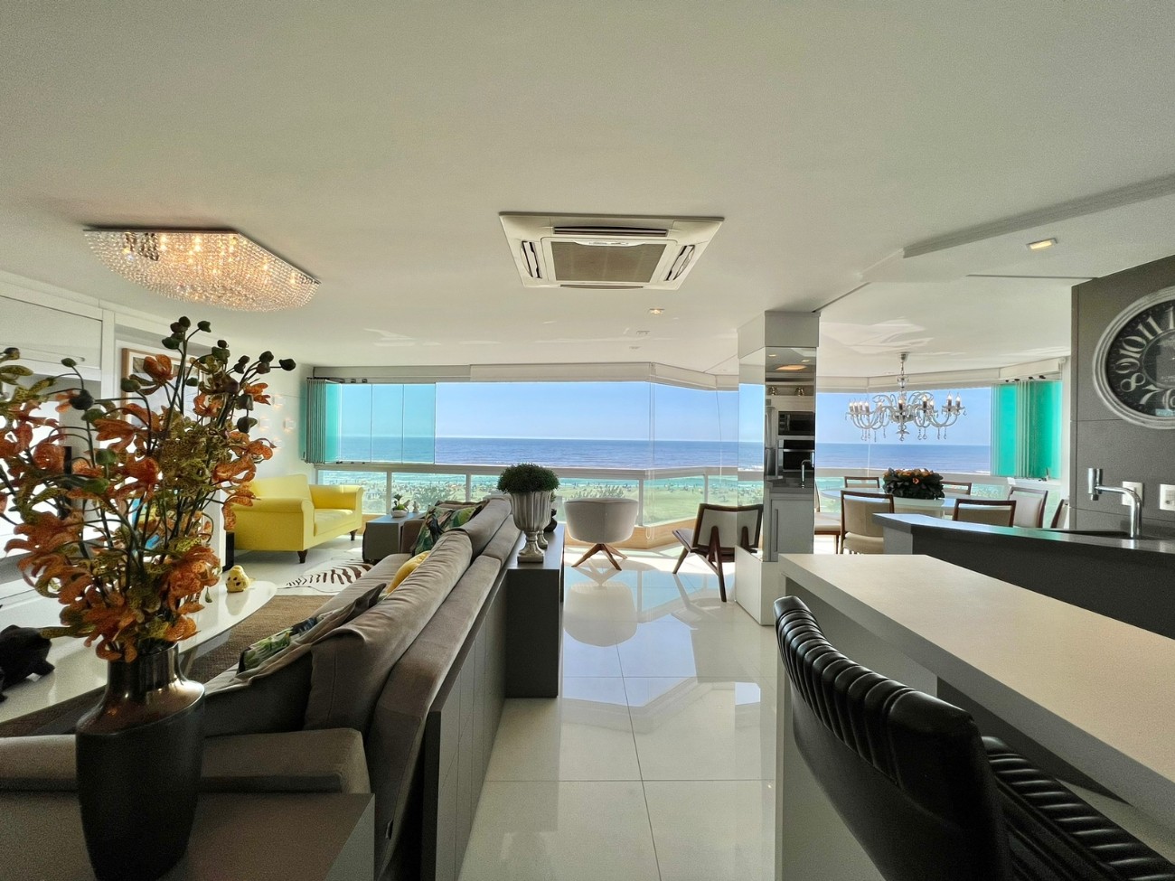 Apartamento à venda com 4 quartos, 248m² - Foto 5
