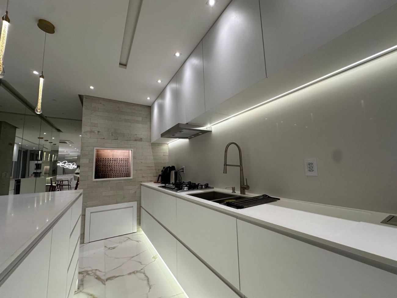 Apartamento, 3 quartos, 248 m² - Foto 11