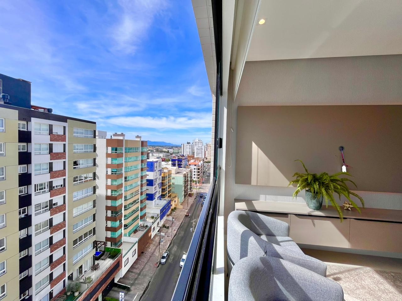Apartamento à venda com 3 quartos, 98m² - Foto 18