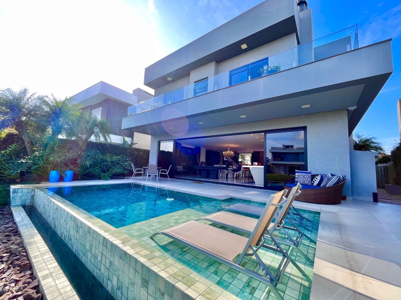 Casa de Condomínio à venda com 5 quartos, 409m² - Foto 3