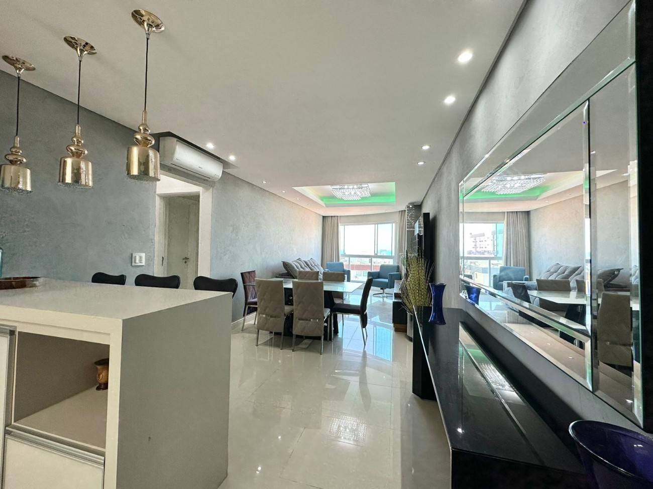 Apartamento à venda com 2 quartos, 100m² - Foto 9