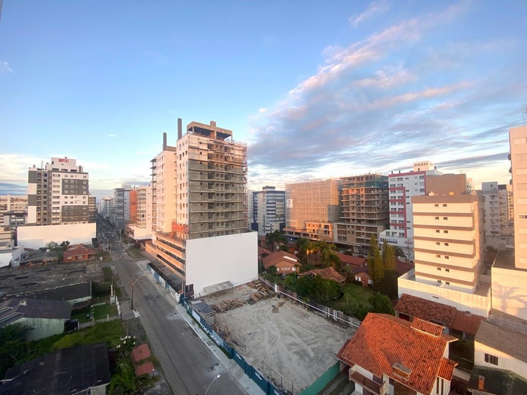 Apartamento à venda com 3 quartos, 112m² - Foto 13