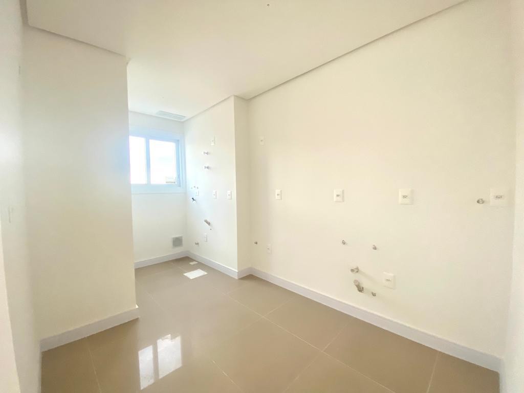 Apartamento à venda com 3 quartos, 112m² - Foto 7